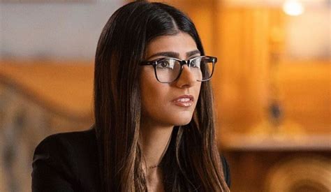 mia khalifa activista